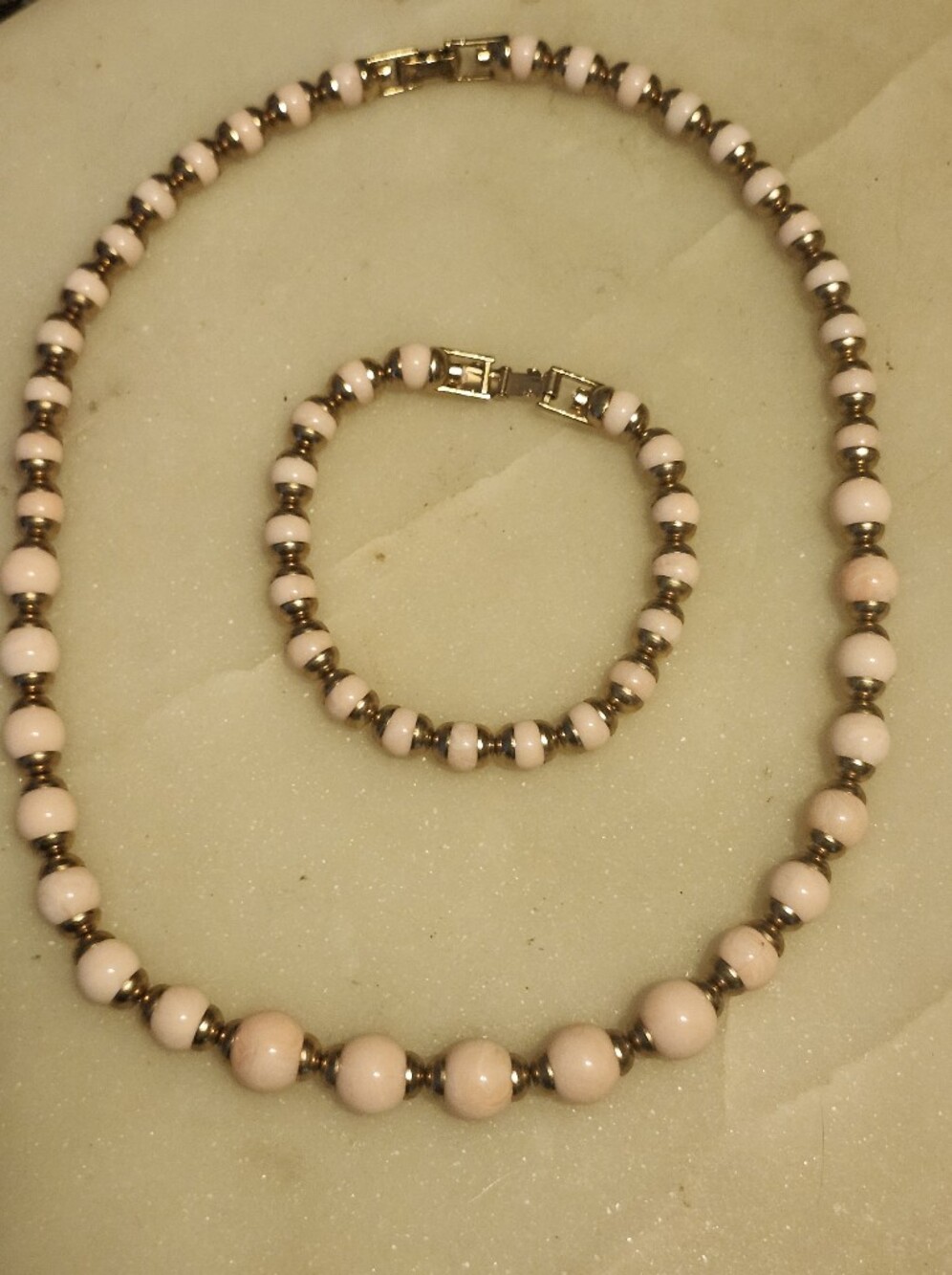 Vtg Avon Pink Beaded Necklace With Gold Tone Spacers and Bracelet Set
